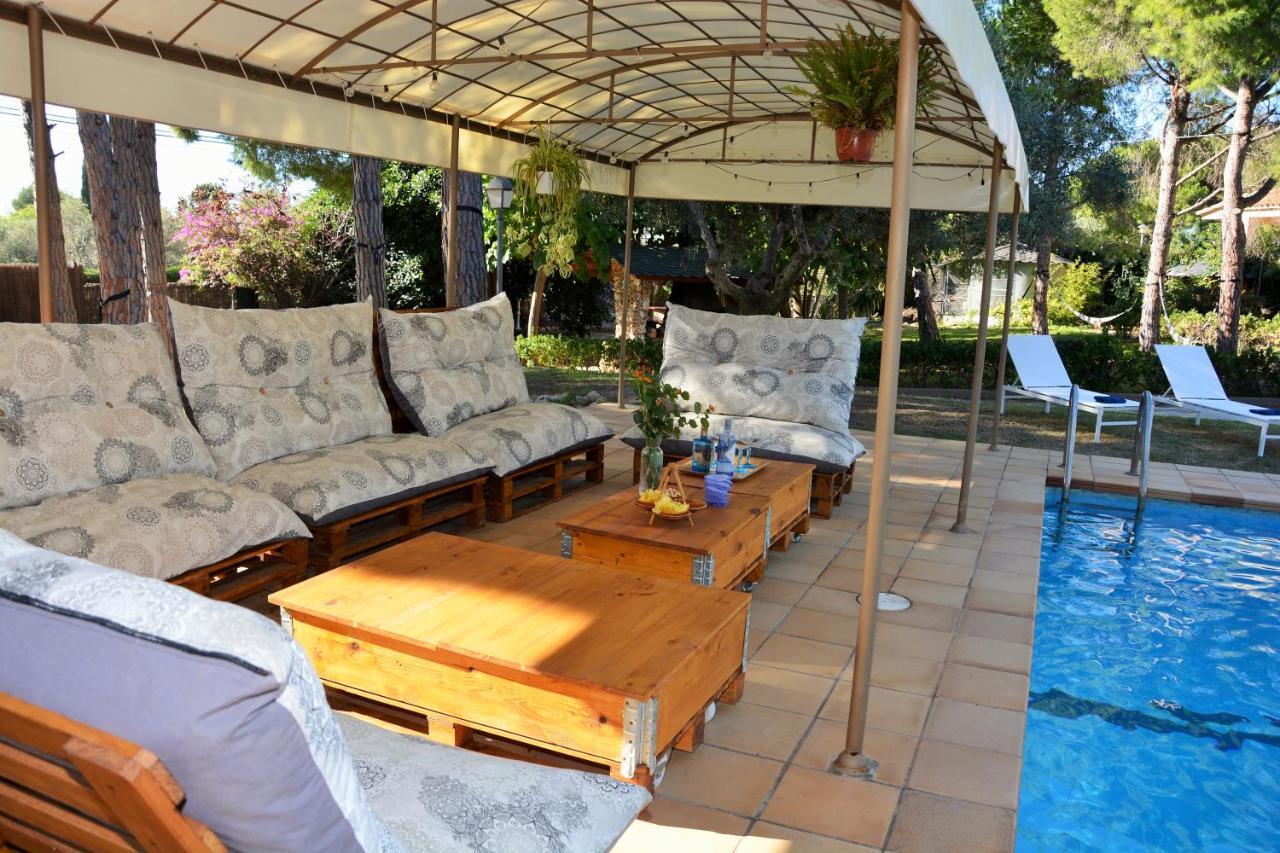 Villa Sitges El Ranch Amaizing Outdoor Areas Beaches At 5 Minutes Walk Sitges At 15 Min Drive Ac Pool Jacuzzi & Garden Xxl Calafell Exterior foto